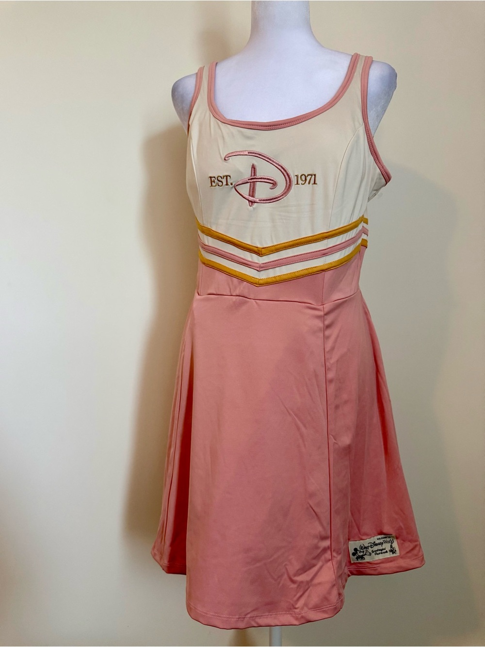 Disneyland Athletic Dress for Women by Her Universe size medium new with tags